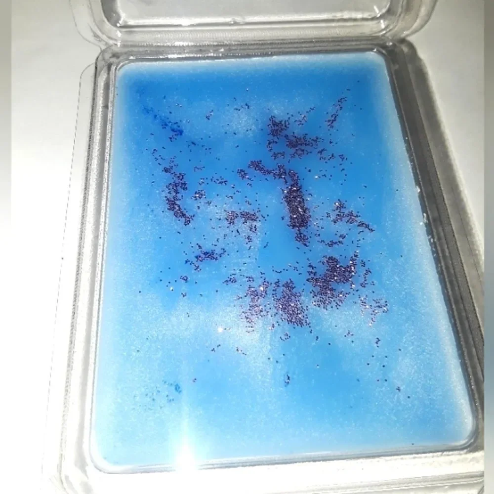 HAND crafted brand new Floral Mischief waxmelt tarts